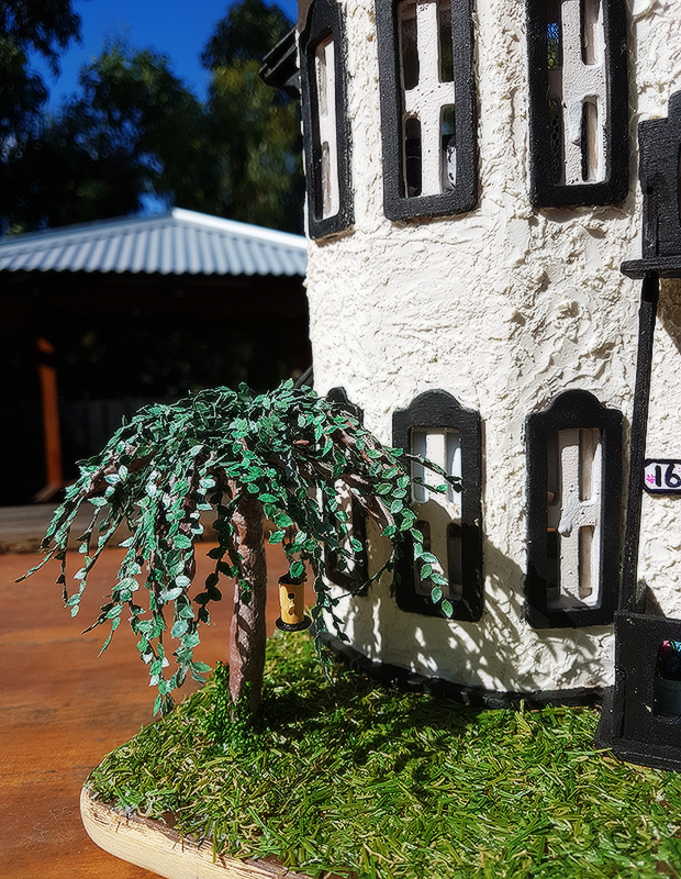 halfscale elcheapooutside2